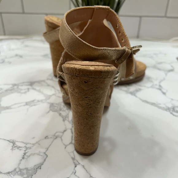 Vince Camuto rosegold cork bottom 4” heels - Picture 5 of 6